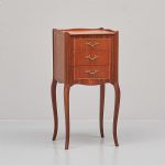 1029 1344 CHEST OF DRAWERS